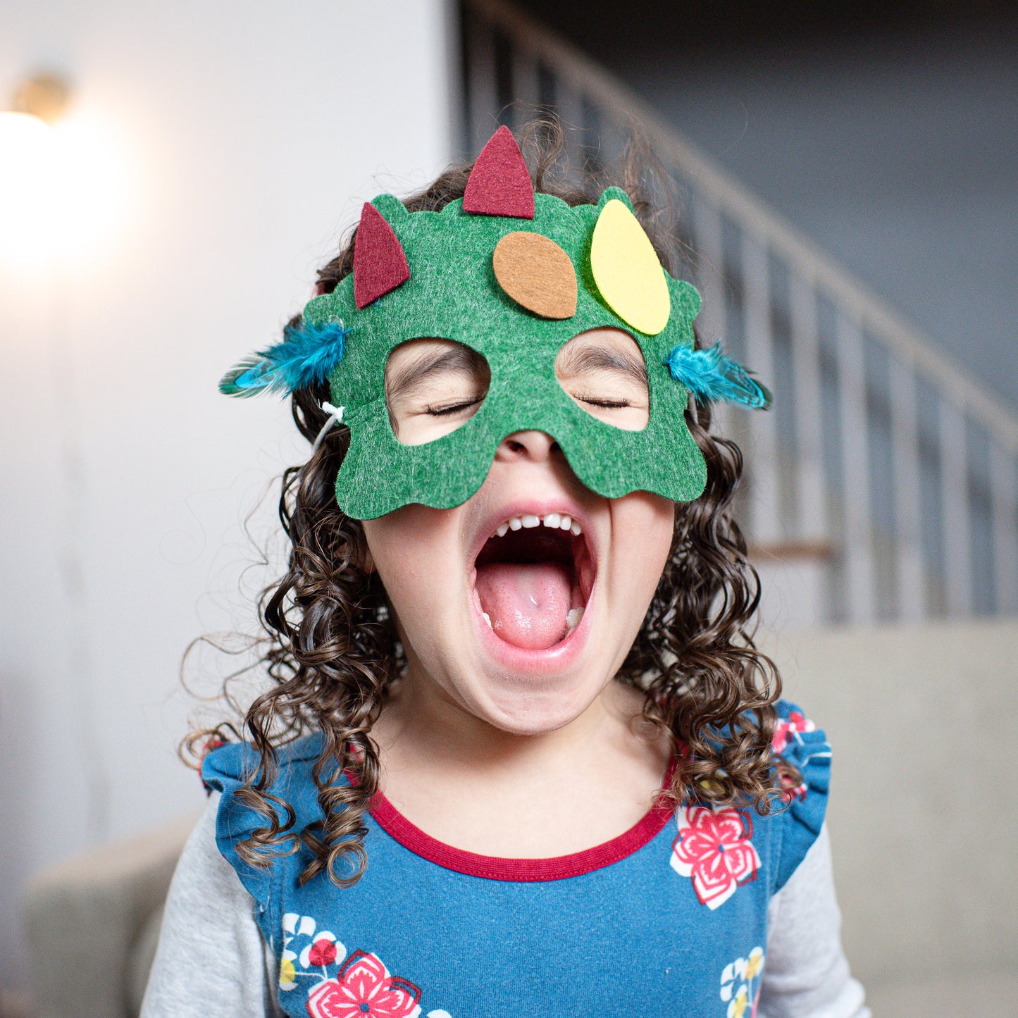 Dinosaur Craft and Pretend Play Costume Kit